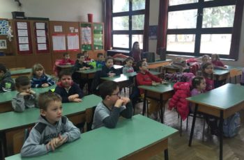 Predškolci “Male škole” u školi