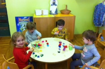 Ježići razvijaju finu-motoriku prstiju i šake