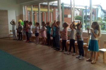 ZAVRŠNA PRIREDBA DJECE POLAZNIKA KRAĆEG PROGRAMA ENGLESKOG JEZIKA