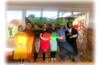 TRI JABUČICE S BAKINOG ORMARA