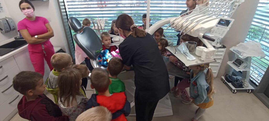 Šubi dubi dubi, nas NE bole zubi