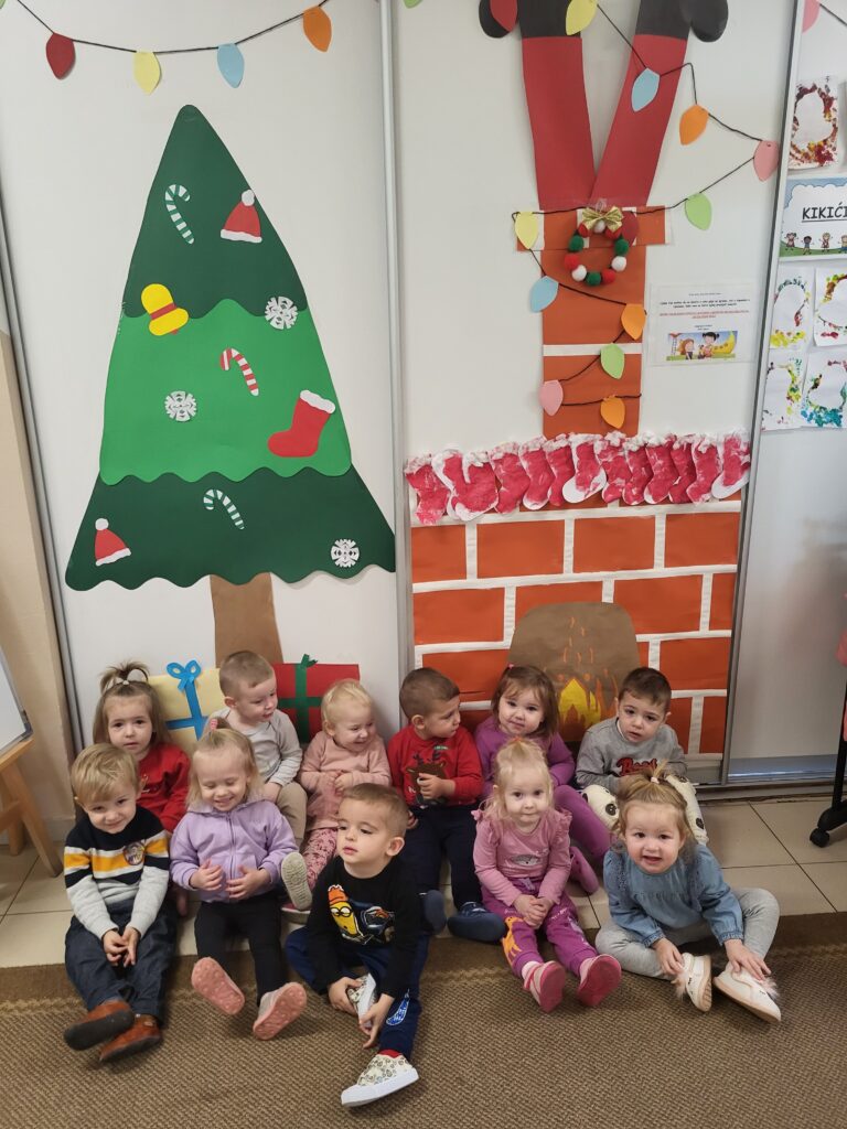 BOŽIĆ STIŽE, SVE JE BLIŽE!