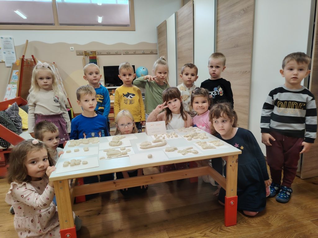 MIŠIĆI OBILJEŽILI DANE KRUHA I ZAHVALNOSTI ZA PLODOVE ZEMLJE