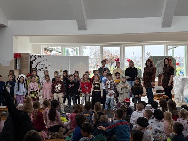 ZIMSKI KAPUTIĆ ZA MALOG JEŽA