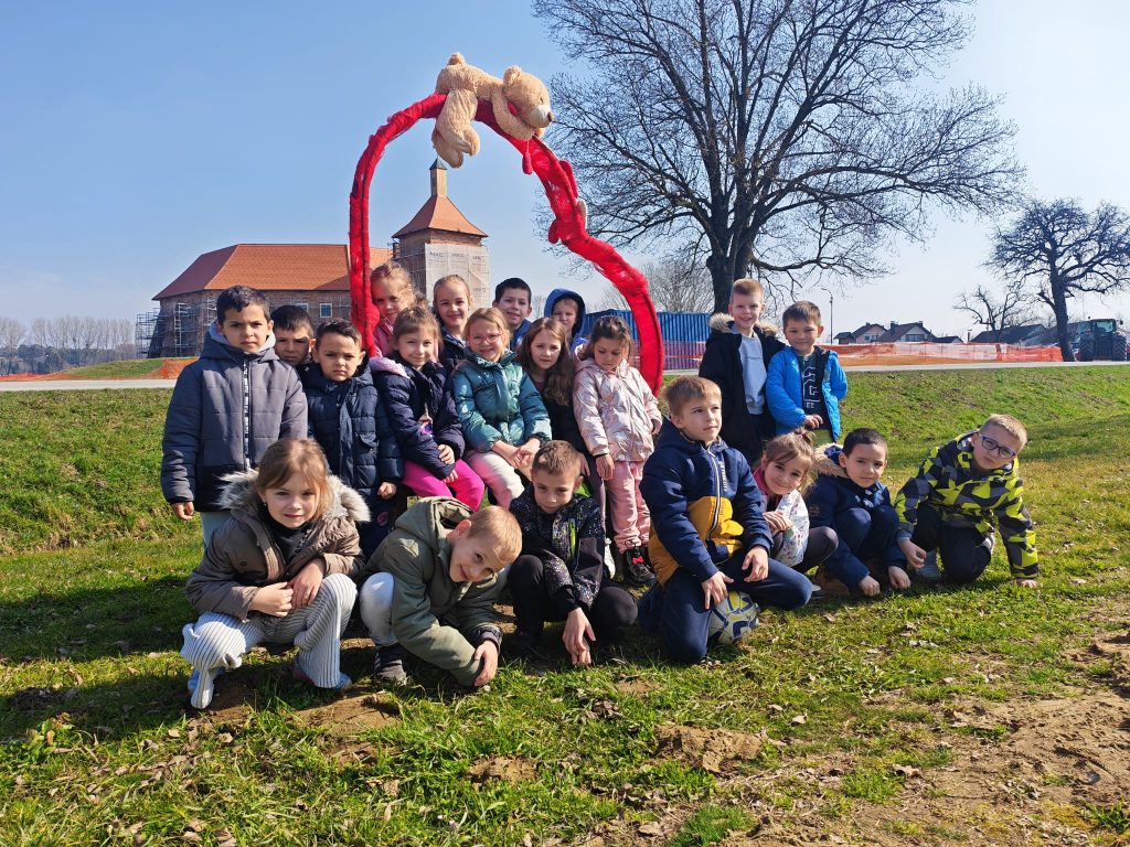 LJUBAV I PRIJATELJSTVO U SKUPINI PANDICE