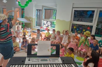 VESELO LJETO U ŽIRAFICAMA