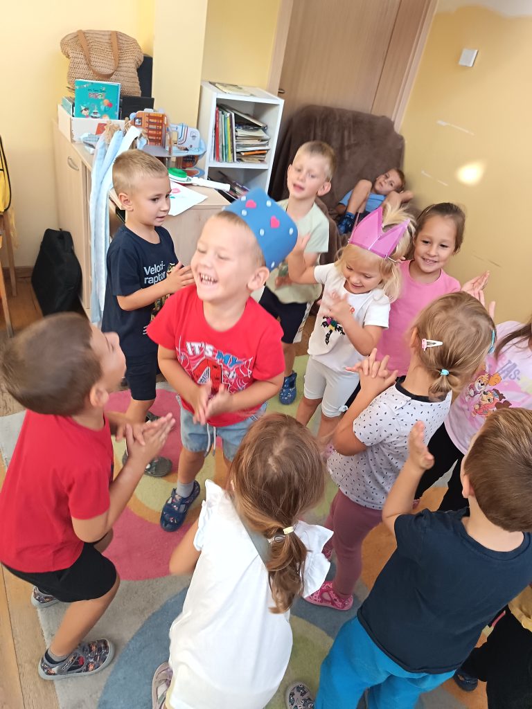 NOVI PRIJATELJI U NOVOM PROSTORU